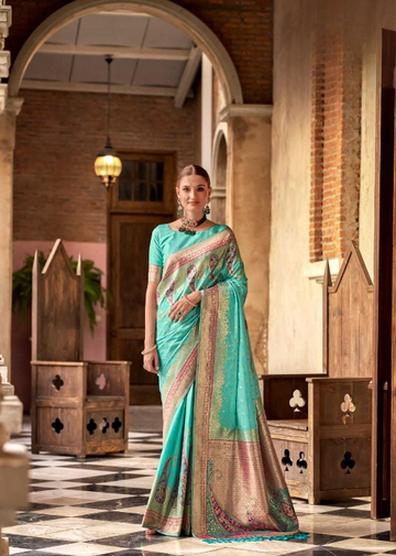 Alluring Design Stylish Silk Saree with Blouse